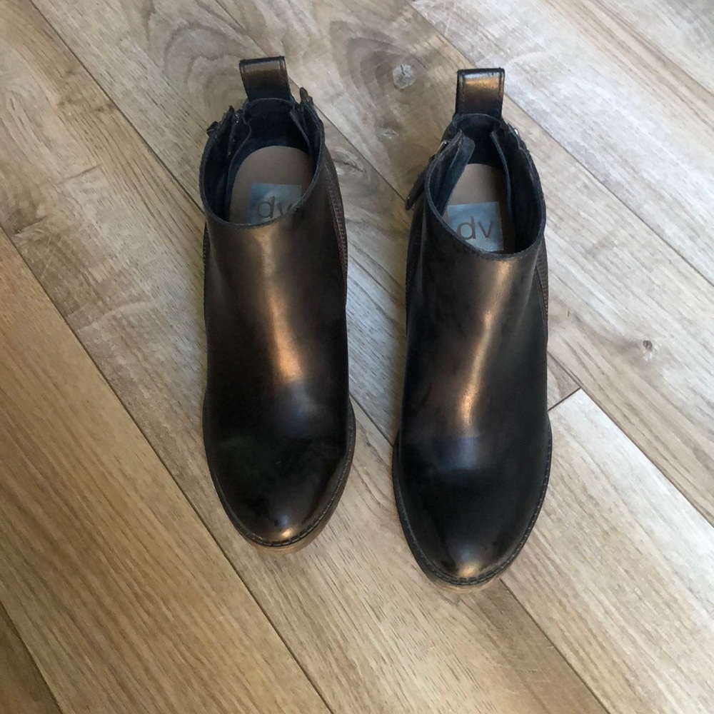 Ankle booties